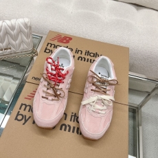 Miu Miu Casual Shoes